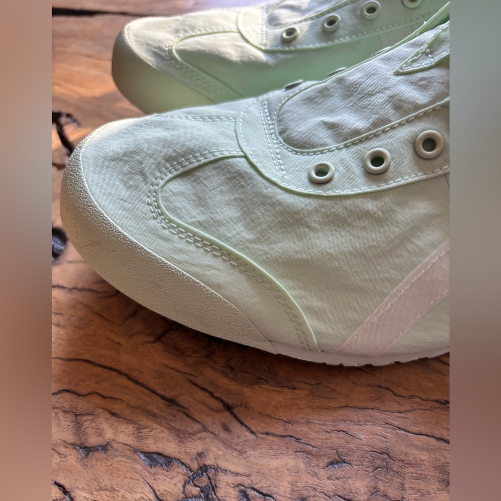 NOT FOR SALE Onitsuka Tiger by ASICS Mexico 66 Slip On Green Cream Sneakers NWOT - Picture 11 of 11